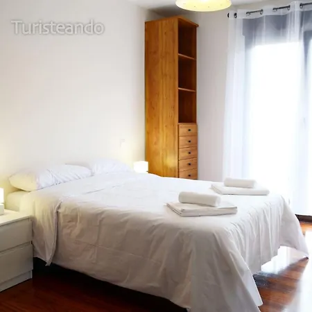 Tina Mayor: Amplio Jardín Y Tranquilidad Muy Cerca De La Playa